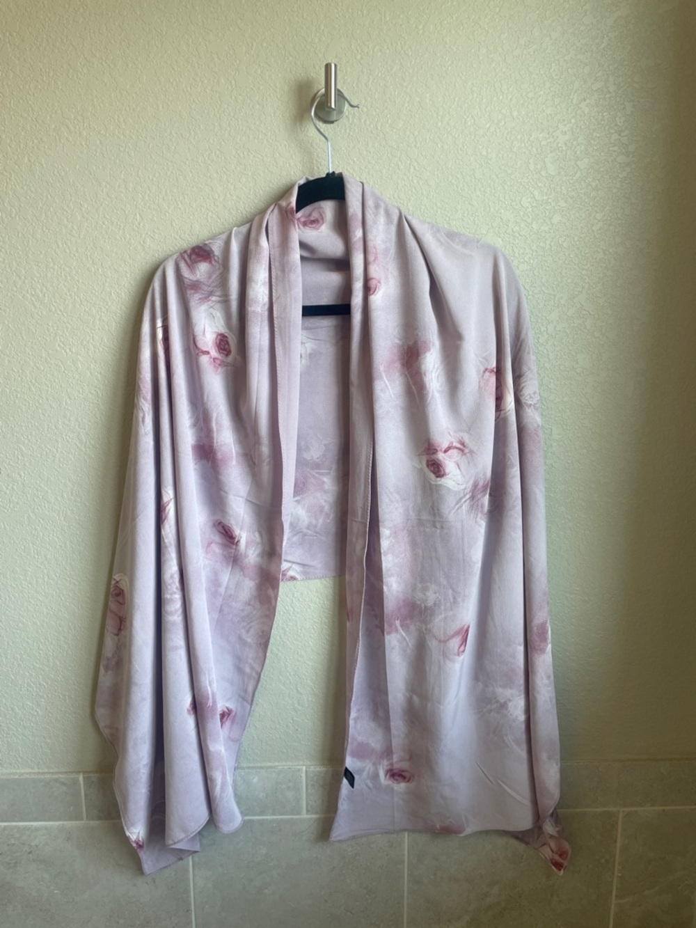 Pretty Rose Floral Cotton Blend Scarf